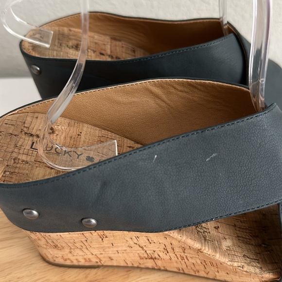 Lucky Brand Women's Mykayla Wedge Sandal 8.5m - Picture 3 of 8